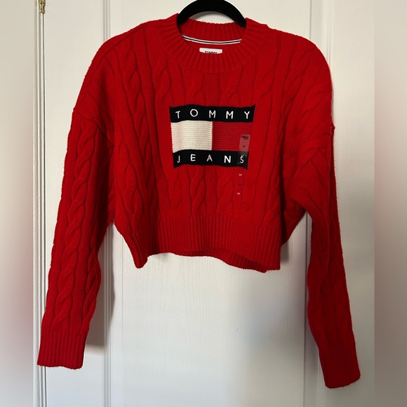 Tommy Hilfiger Crop Sweater - Picture 2 of 8